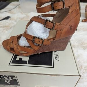 Frye Women's Tan Strappy Wedge Sandals